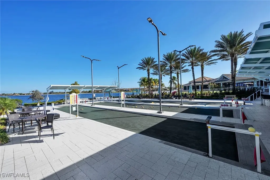 9087 Breakwater Drive Naples FL 34120