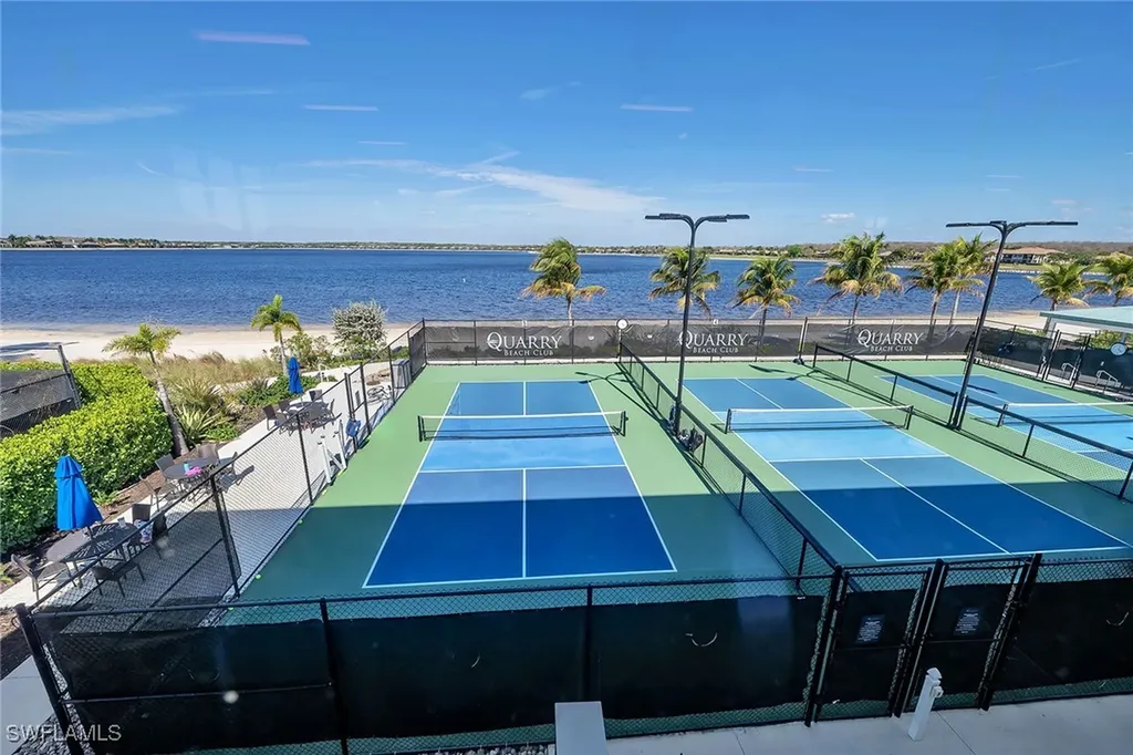 9087 Breakwater Drive Naples FL 34120