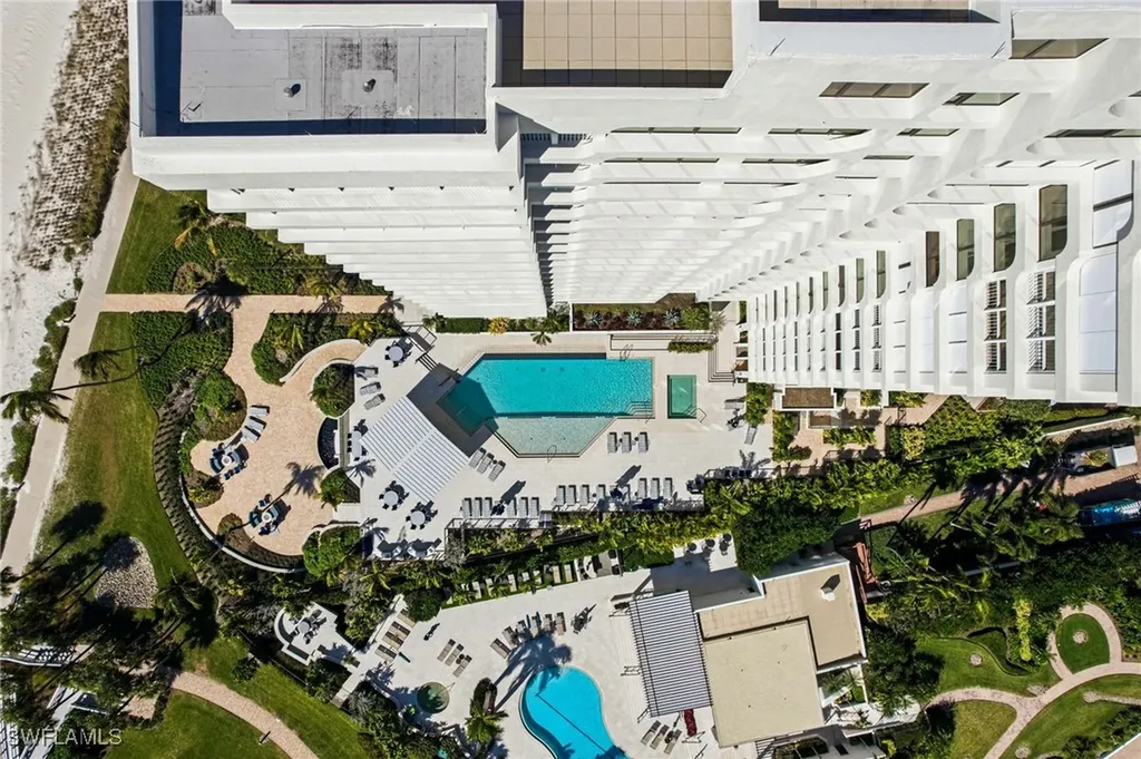 4301 Gulf Shore Boulevard N Naples FL 34103