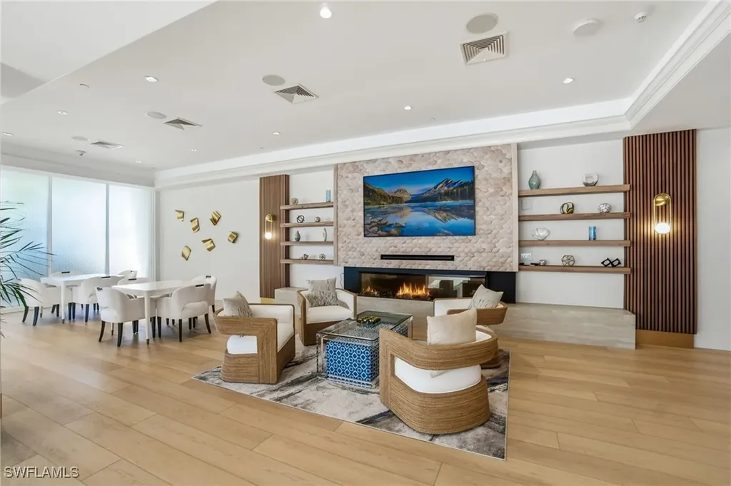 4301 Gulf Shore Boulevard N Naples FL 34103