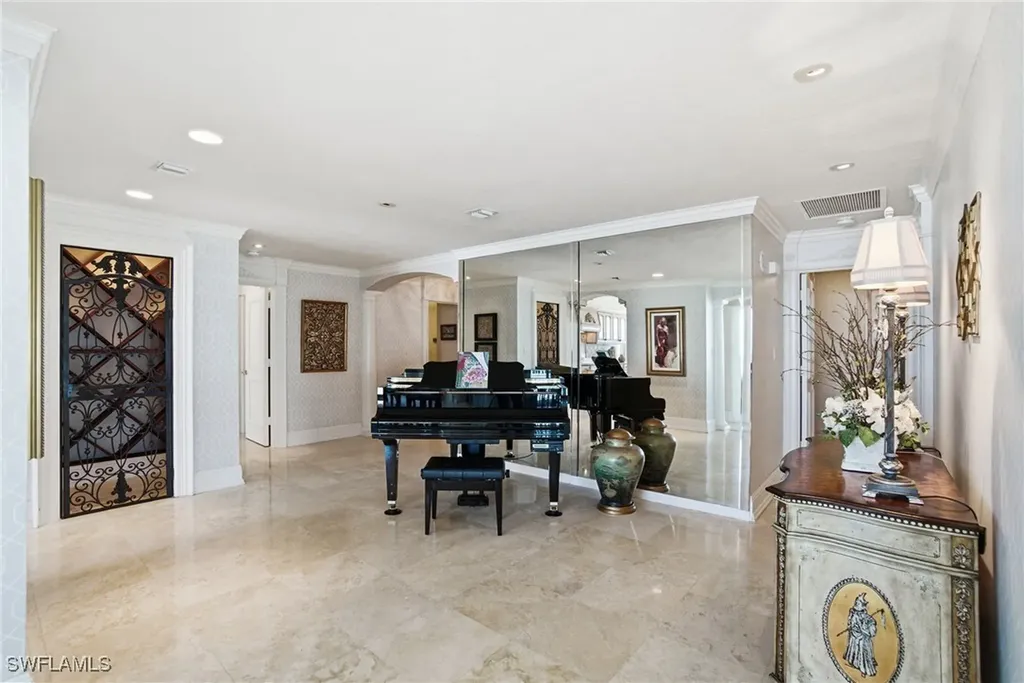 4301 Gulf Shore Boulevard N Naples FL 34103