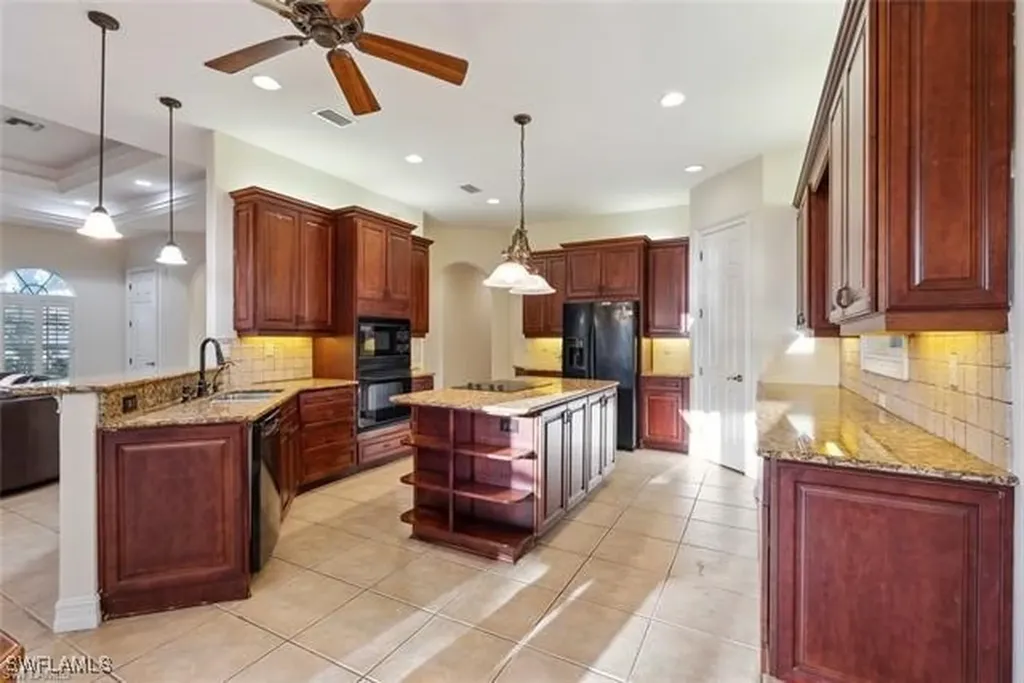 3155 Santorini Court Naples FL 34119