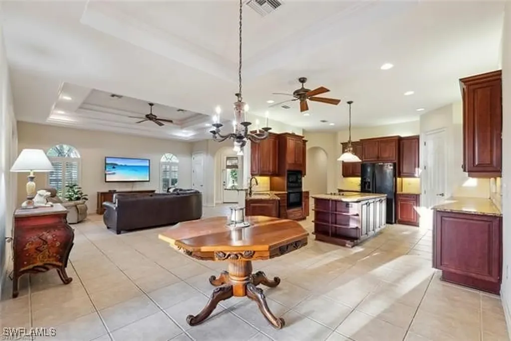3155 Santorini Court Naples FL 34119