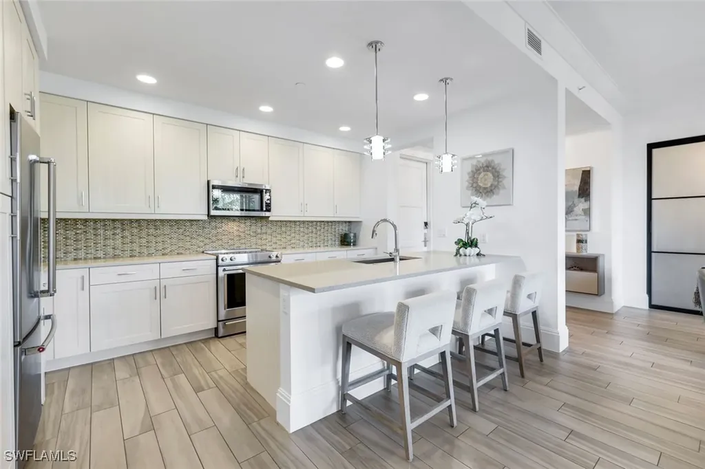 1035 3rd Avenue S Naples FL 34102