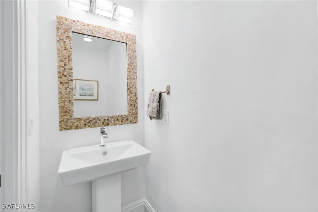 1035 3rd Avenue S Naples FL 34102