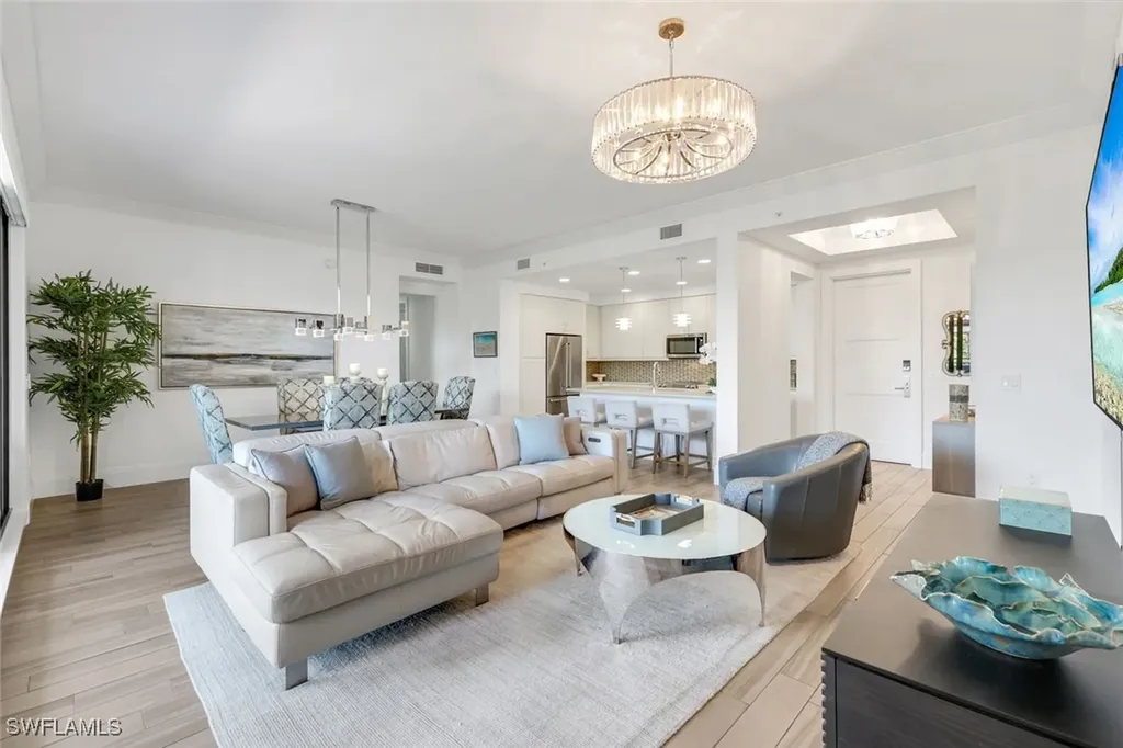 1035 3rd Avenue S Naples FL 34102