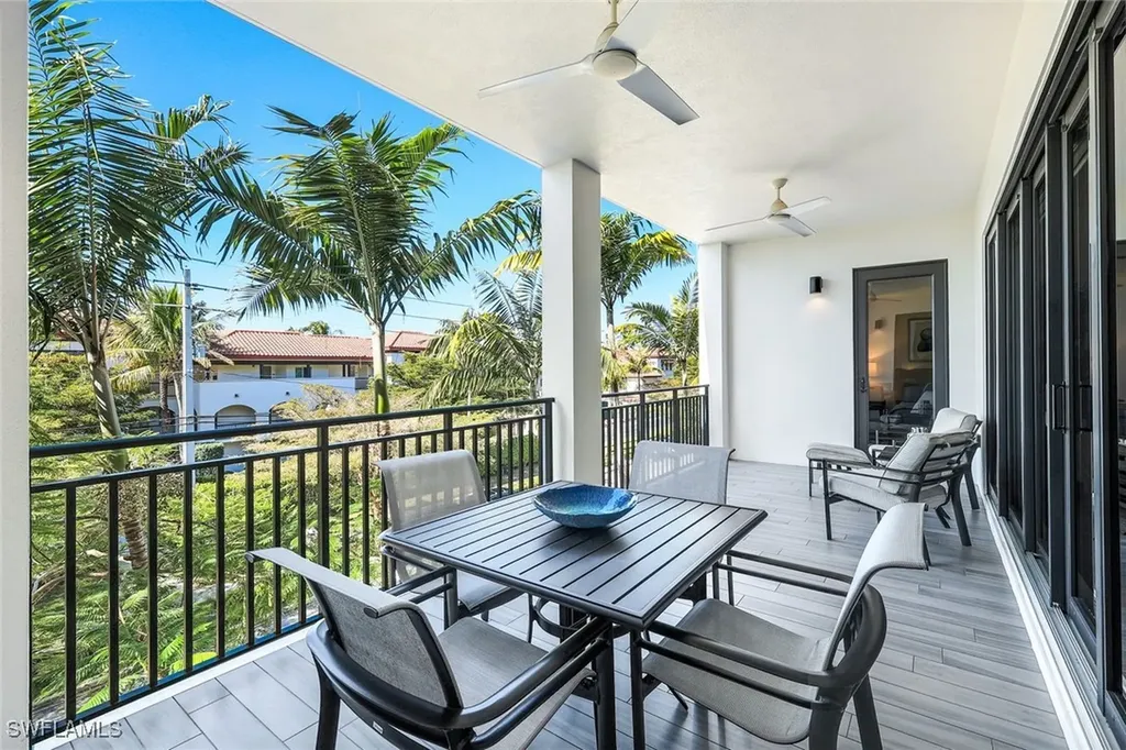 1035 3rd Avenue S Naples FL 34102