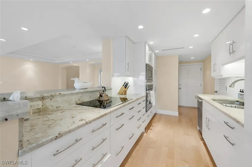 3003 Gulf Shore Boulevard N Naples FL 34103