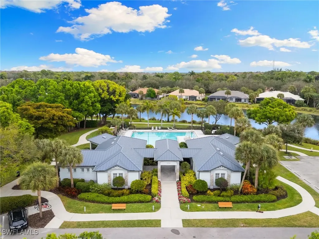 6737 Autumn Woods Boulevard Naples FL 34109