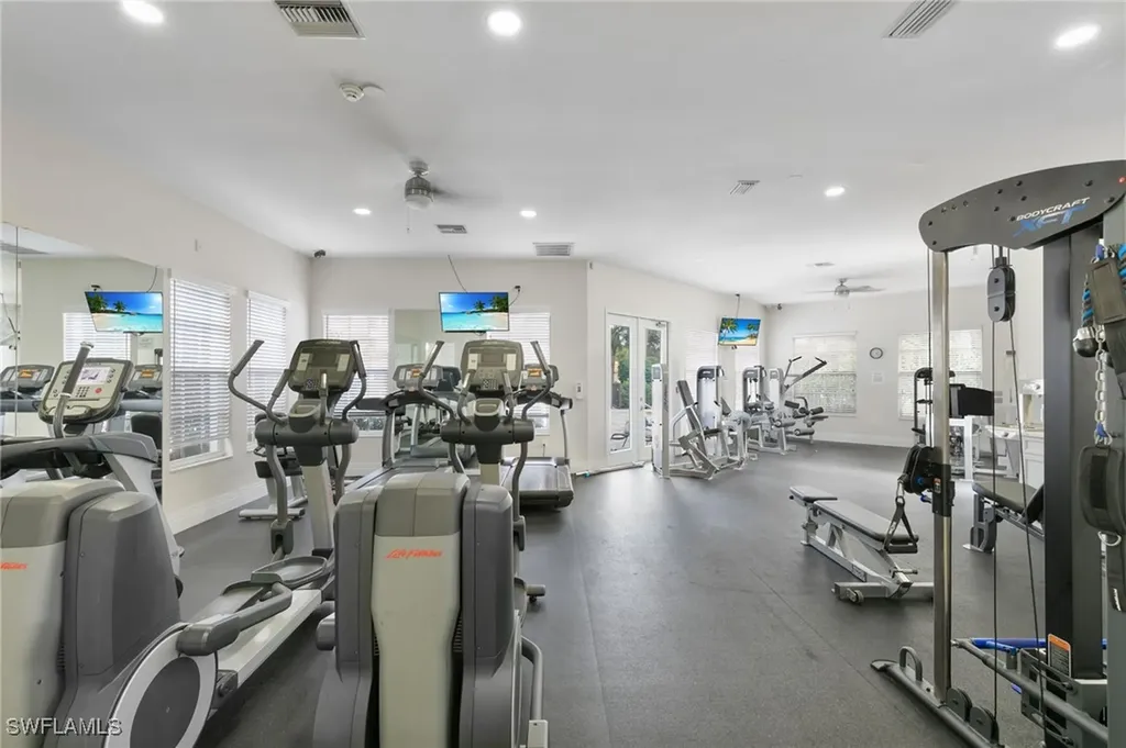 6737 Autumn Woods Boulevard Naples FL 34109