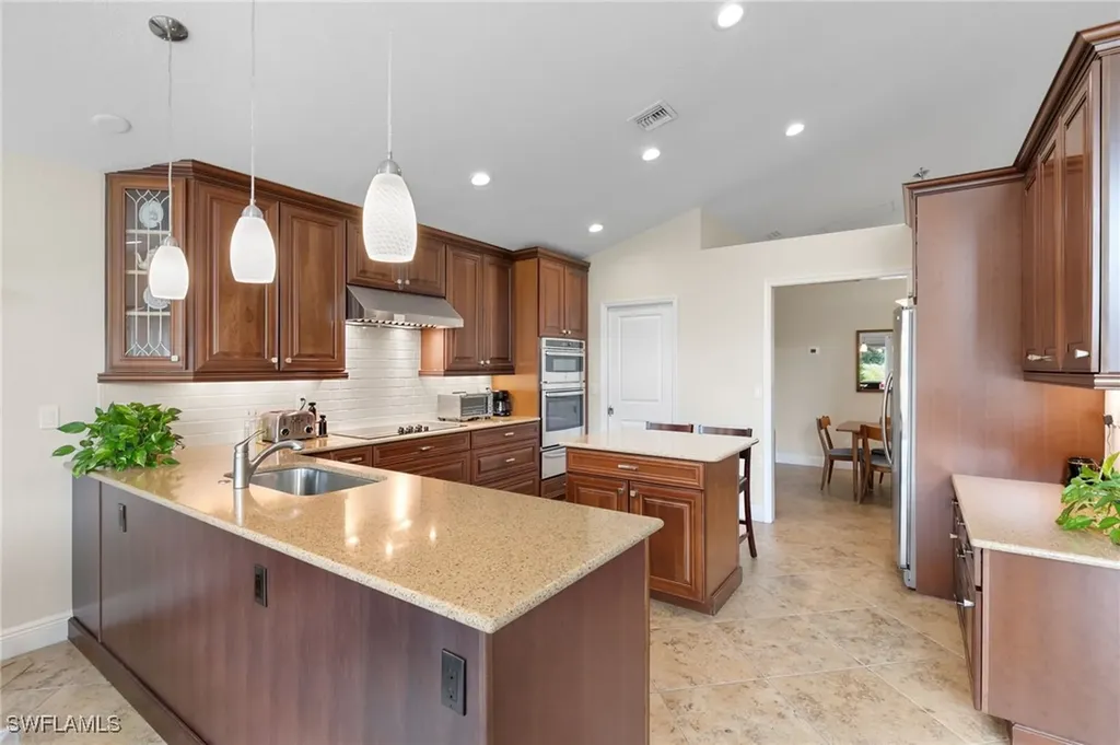 6737 Autumn Woods Boulevard Naples FL 34109