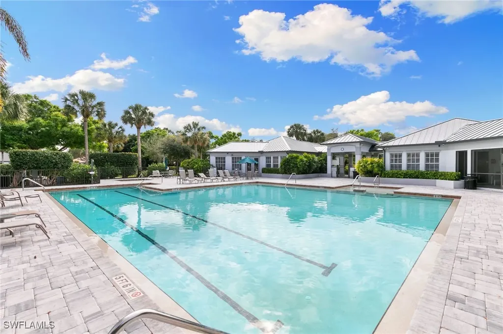 6737 Autumn Woods Boulevard Naples FL 34109