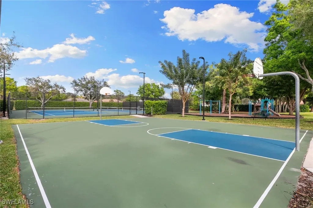 6737 Autumn Woods Boulevard Naples FL 34109