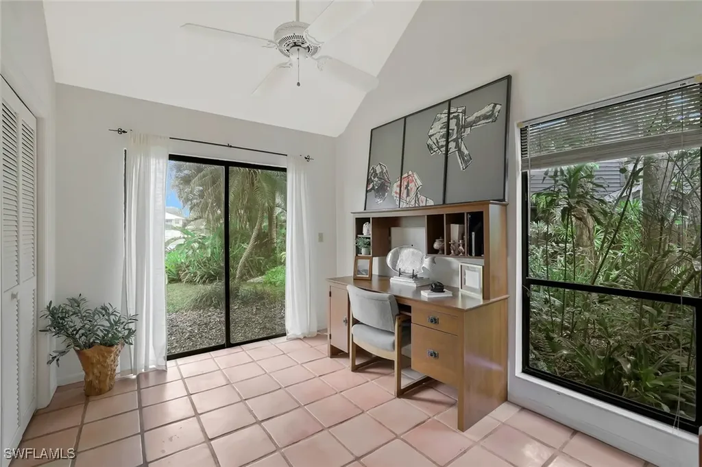 1329 Solana Road Naples FL 34103