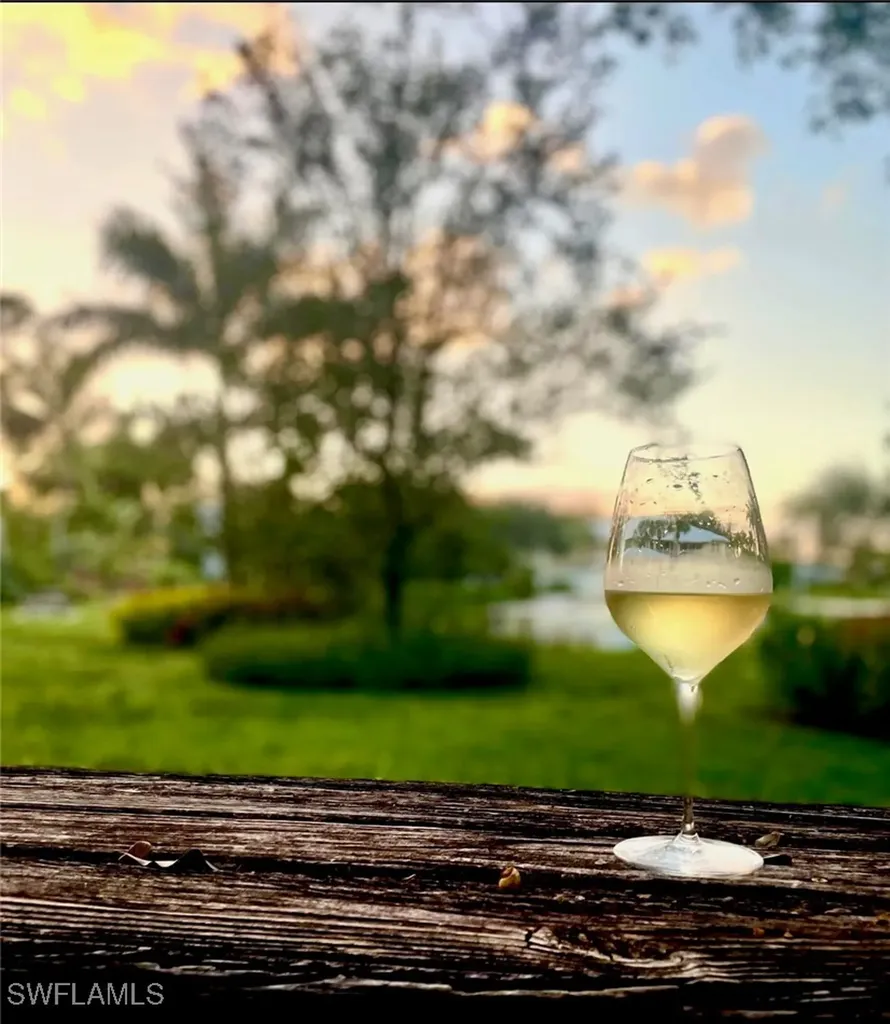 1329 Solana Road Naples FL 34103