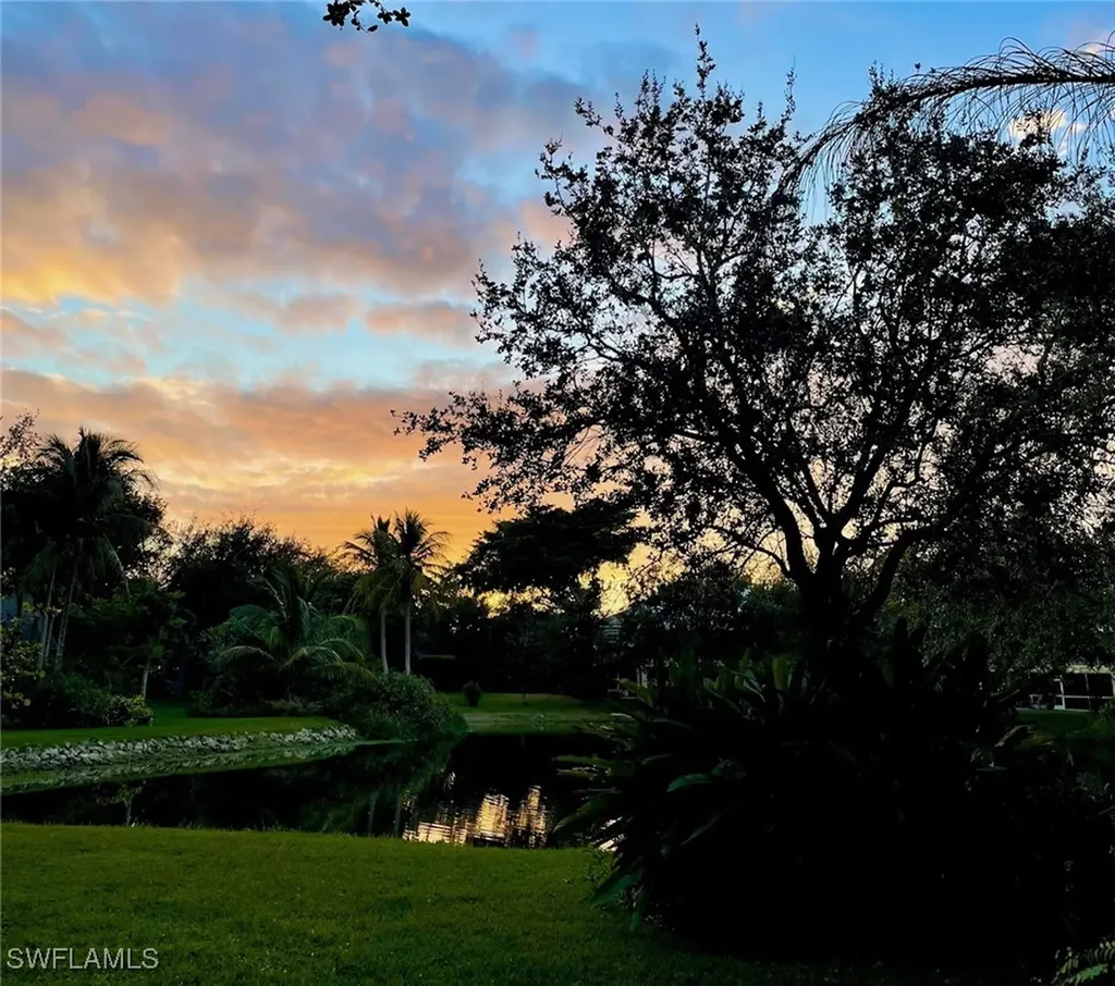 1329 Solana Road Naples FL 34103