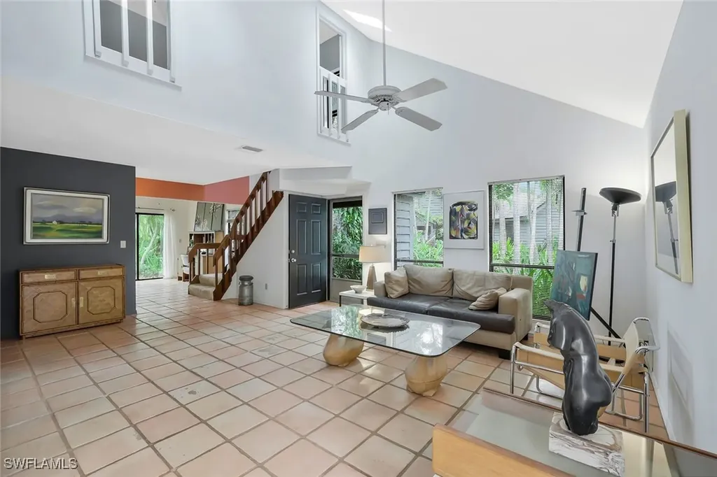 1329 Solana Road Naples FL 34103