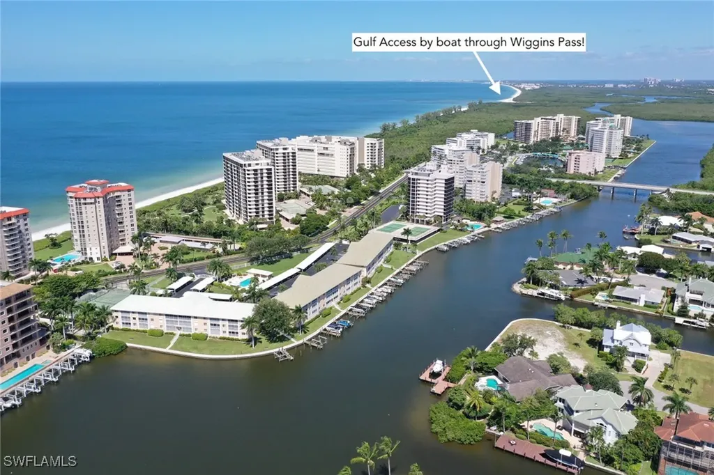 10682 Gulf Shore Drive Naples FL 34108