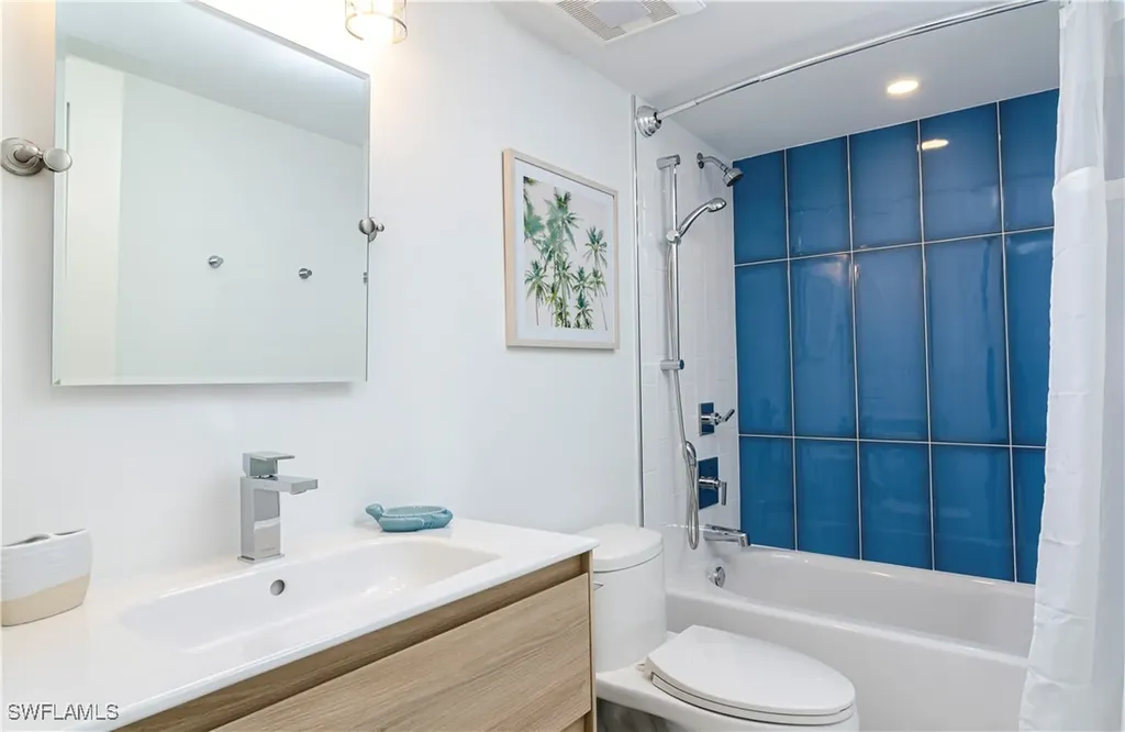 10682 Gulf Shore Drive Naples FL 34108
