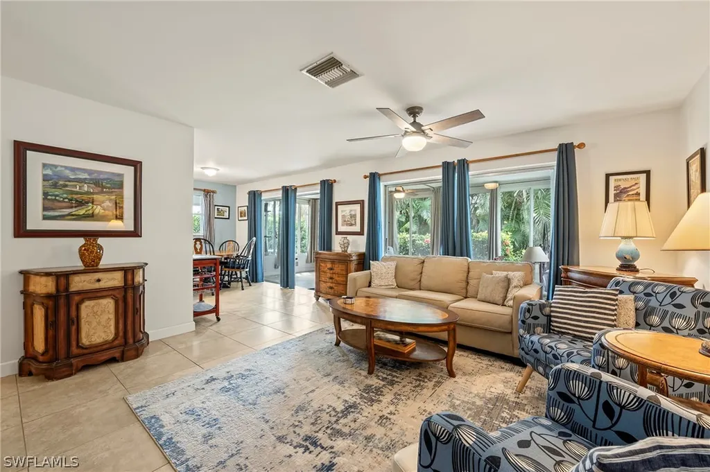 30 Kings Road Naples FL 34112