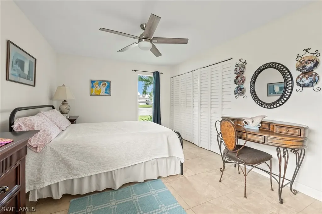 30 Kings Road Naples FL 34112