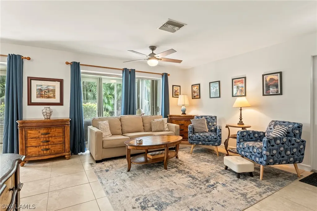 30 Kings Road Naples FL 34112