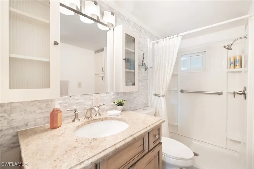 27355 Rue Viauv Avenue Bonita Springs FL 34135