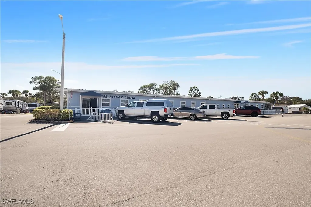 27355 Rue Viauv Avenue Bonita Springs FL 34135