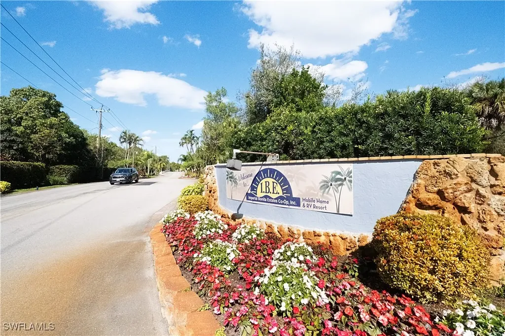 27355 Rue Viauv Avenue Bonita Springs FL 34135