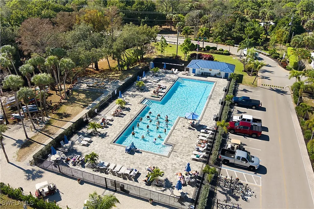 27355 Rue Viauv Avenue Bonita Springs FL 34135