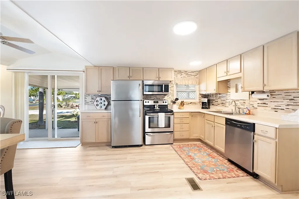 27355 Rue Viauv Avenue Bonita Springs FL 34135