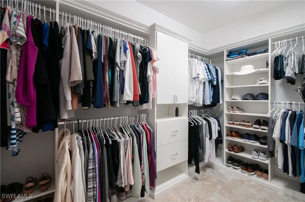 28491 Rochester Court Bonita Springs FL 34135