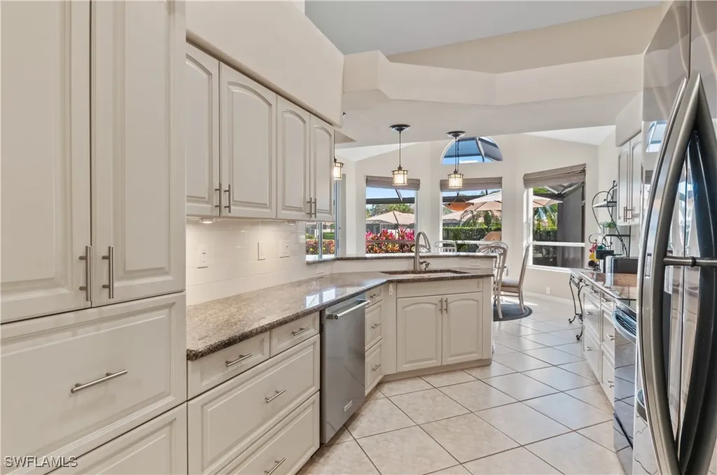 28491 Rochester Court Bonita Springs FL 34135