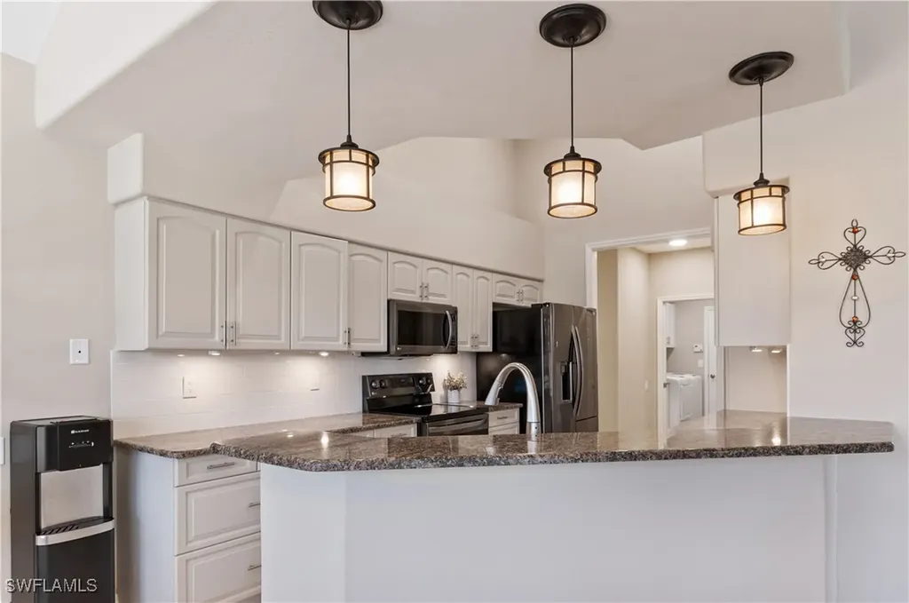 28491 Rochester Court Bonita Springs FL 34135