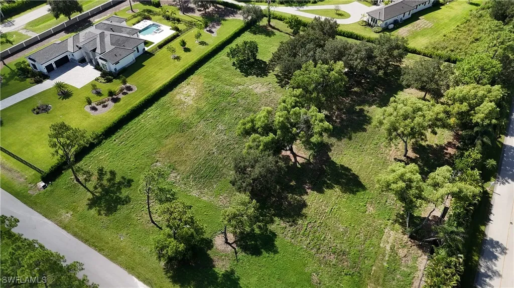 5458 Cherry Wood Drive Naples FL 34119