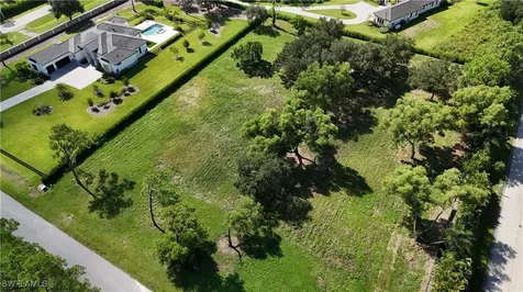 5458 Cherry Wood Drive Naples FL 34119