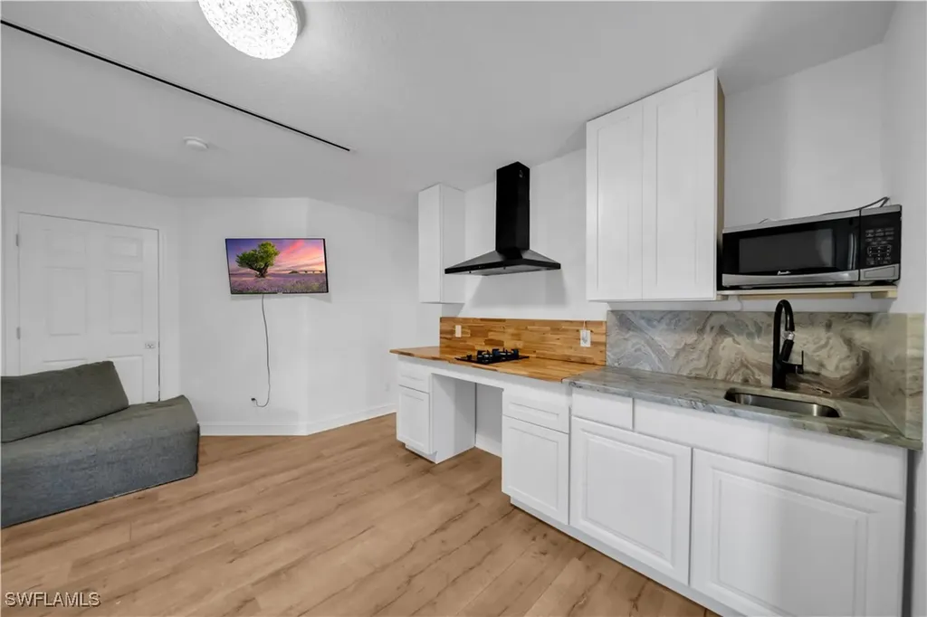 1140 NW 19th Place Cape Coral FL 33993