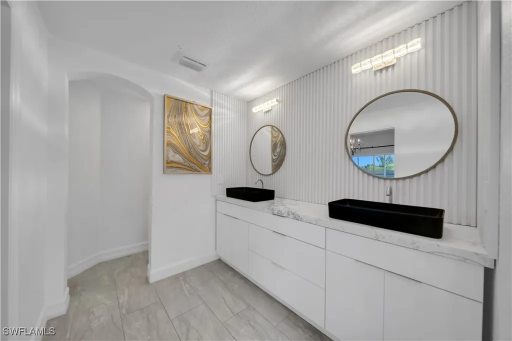 1140 NW 19th Place Cape Coral FL 33993