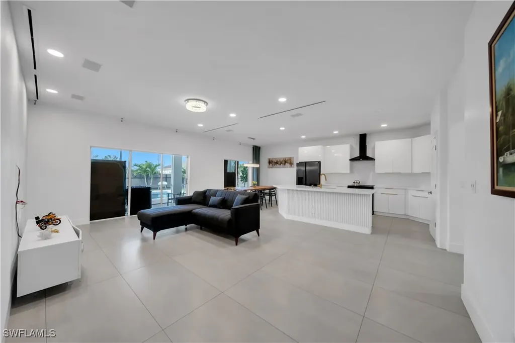 1140 NW 19th Place Cape Coral FL 33993