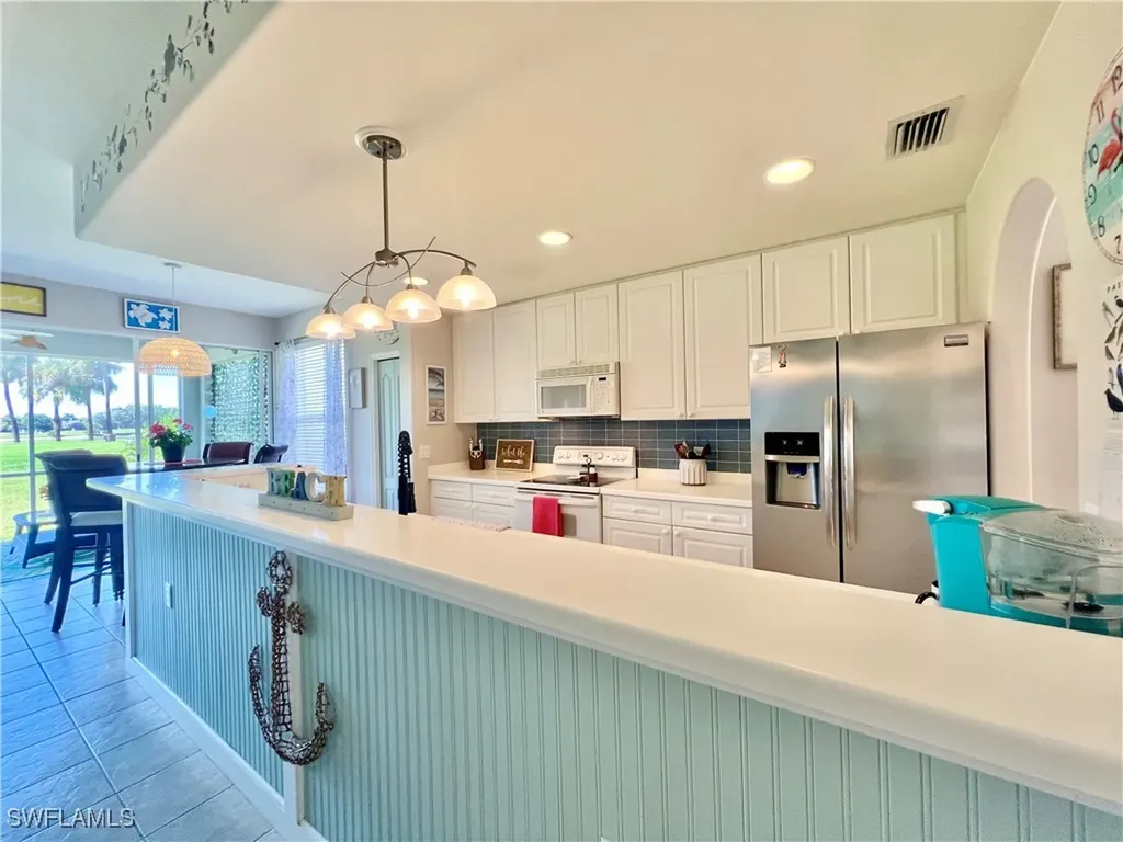 1945 Crestview Way Naples FL 34119