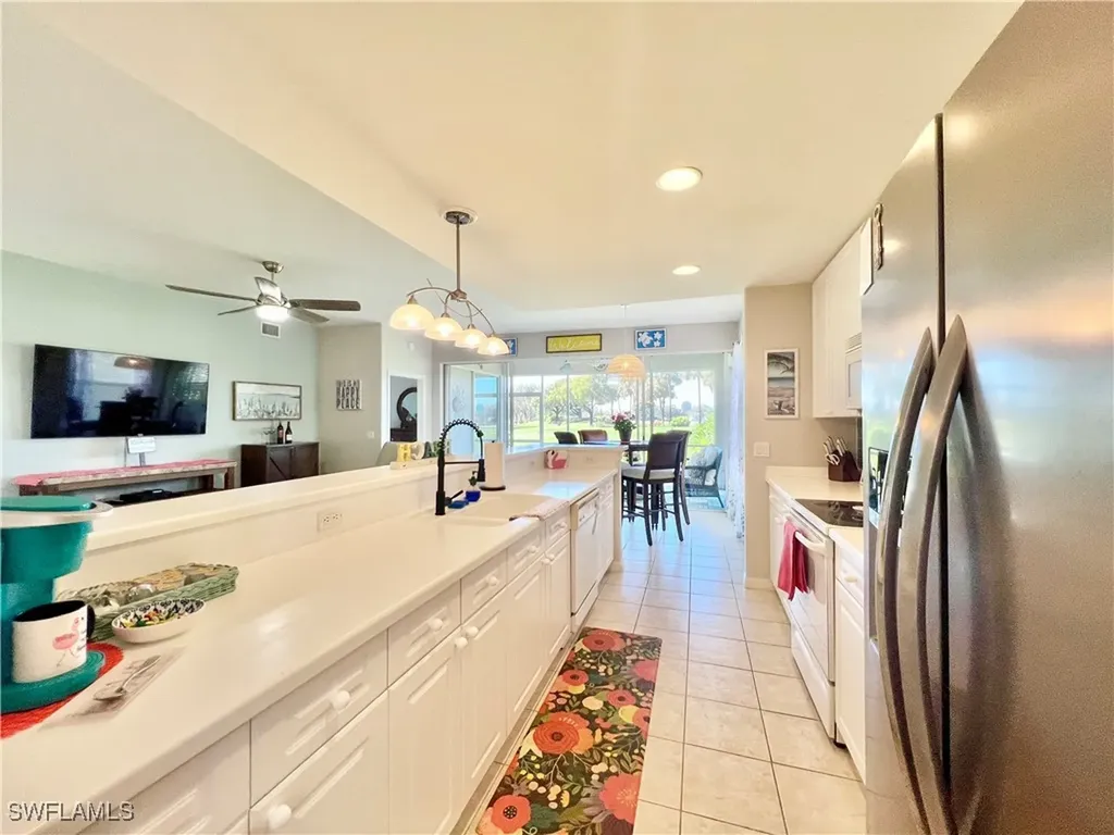 1945 Crestview Way Naples FL 34119