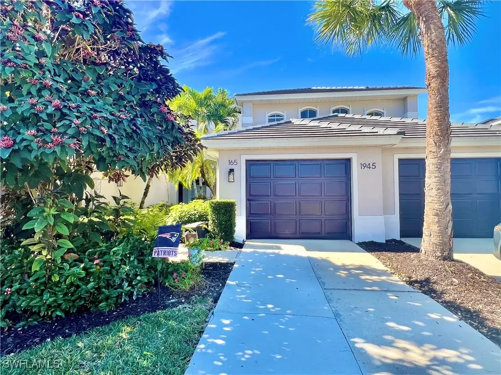 1945 Crestview Way Naples FL 34119