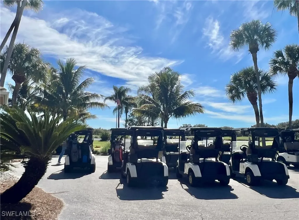 1945 Crestview Way Naples FL 34119