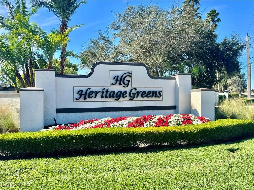 1945 Crestview Way Naples FL 34119