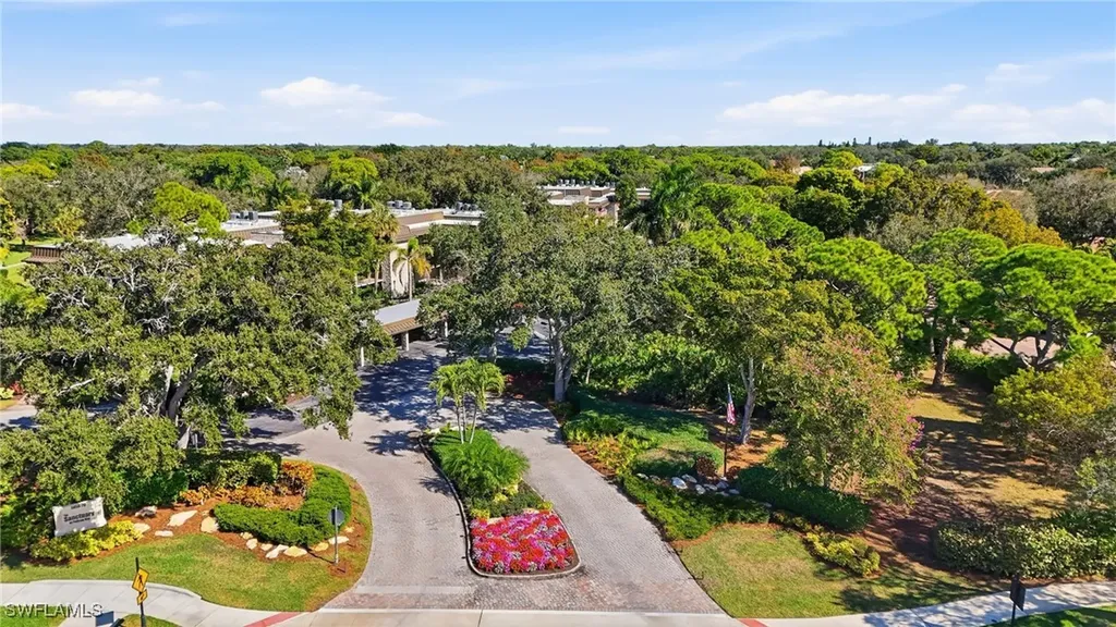 5950 Pelican Bay Boulevard Naples FL 34108