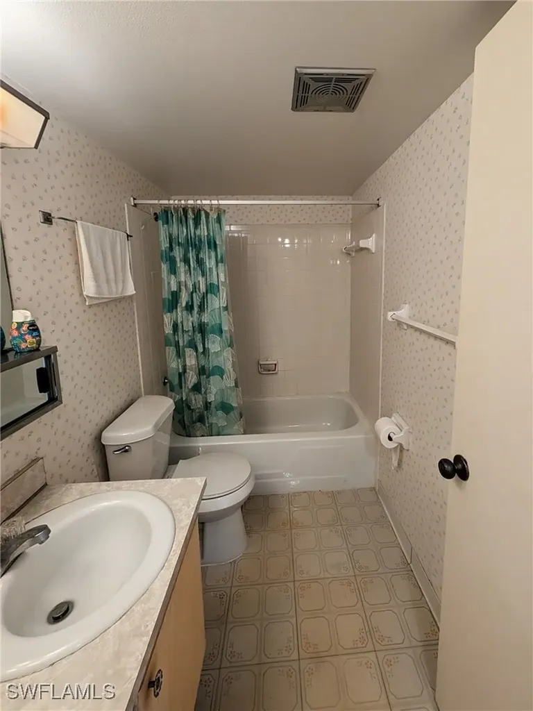 3150 Binnacle Drive Naples FL 34103