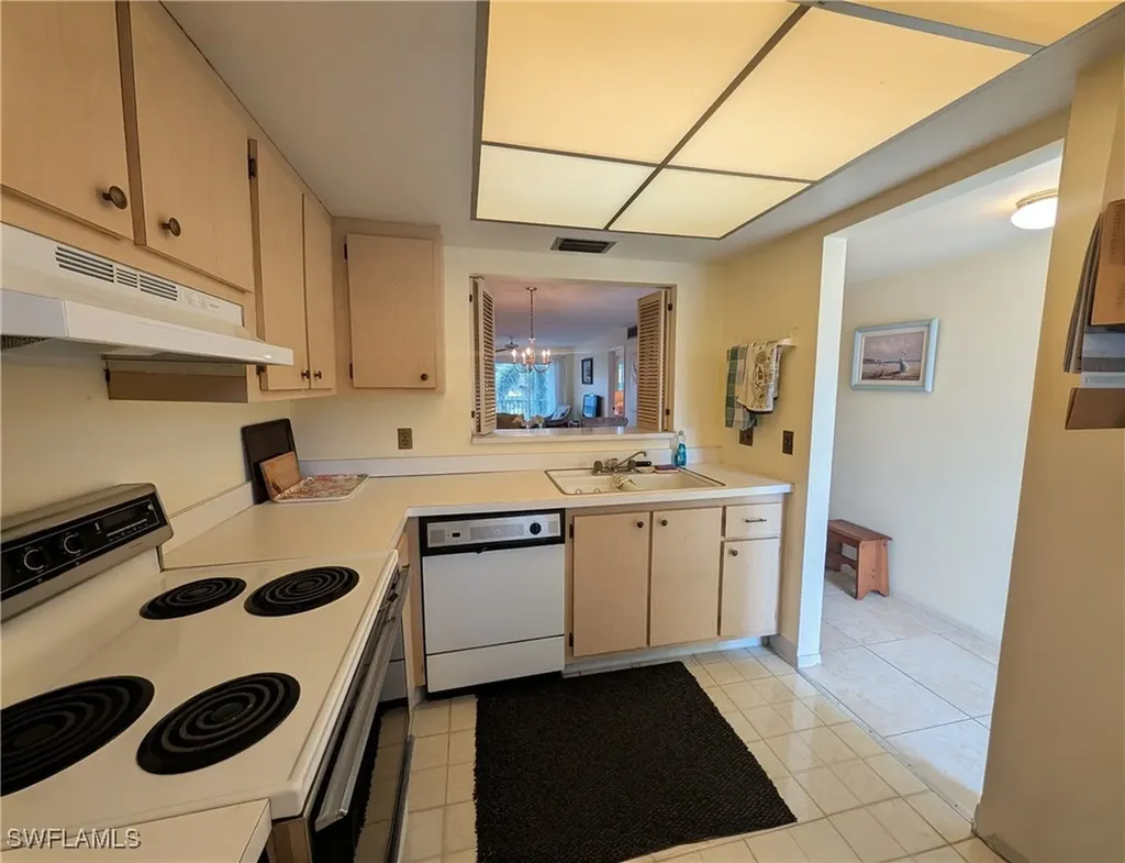 3150 Binnacle Drive Naples FL 34103