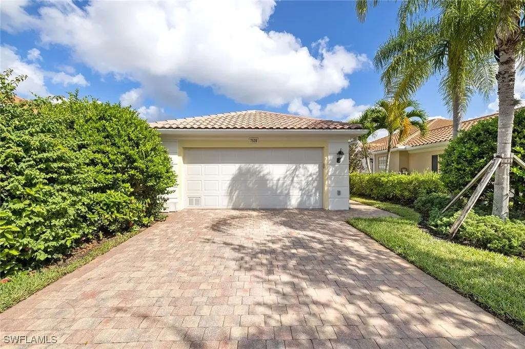 7539 Novara Court Naples FL 34114