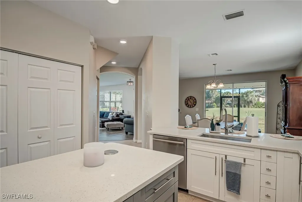 1897 Par Drive Naples FL 34120