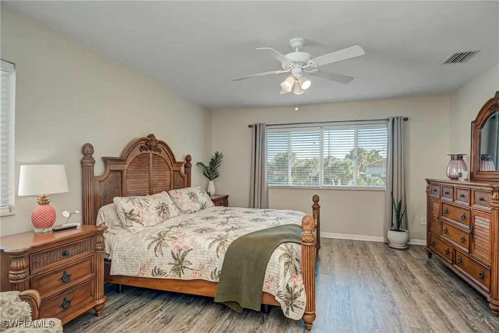 1897 Par Drive Naples FL 34120